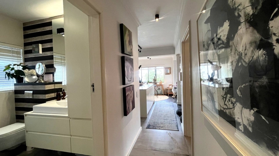 To Let 1 Bedroom Property for Rent in Bantry Bay Western Cape